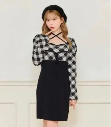 apresjour 크로스 리본 니트 미니 원피스