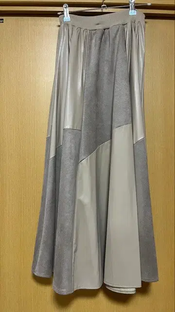 모니레 인조 가죽&인조 가죽 롱 스커트