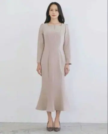 overE 스퀘어 넥 머메이드 원피스 핑크 베이지 오버이