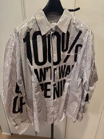 더블렛 스트라이프 패턴 셔츠