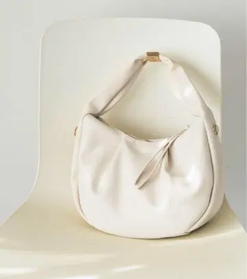 a part by 원숄더 장식 백