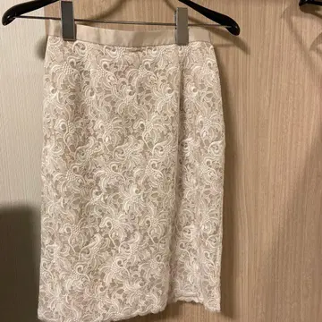 자수 타이틀 스커트 사이즈 0