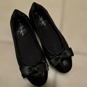 카네마츠 AQUA BELL 블랙 플랫슈즈