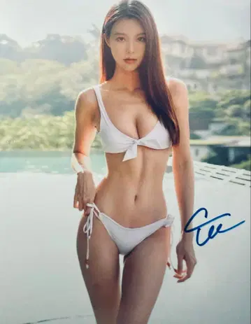 아귀담 캐슬린 리 친필 사인 사진 [ 사이즈 20cmX25cm ] 이원령