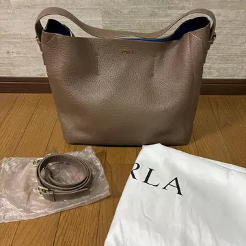 새상품급 FURLA 훌라 숄더백 카프리치오