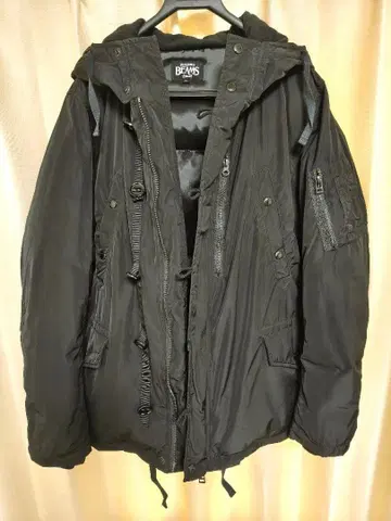BEAMS 블랙 다운 자켓 XL