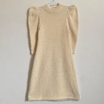 스나이델 퍼프 슬리브 미니 기장 니트 원피스 하이넥 A라인