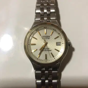 CITIZEN 엑시드 Eco-Drive 전파 시계 H111