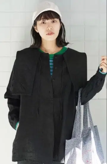 bulle de savon 린넨 캐치 와셔 오버 블라우스