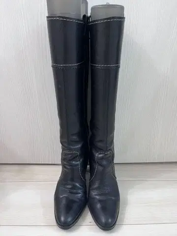 블랙 가죽 롱 부츠 중간 힐