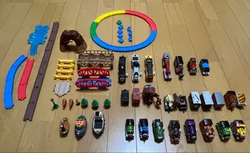 토마스 가챠가챠 캡슐 토이 태엽식 레일 마을 다리