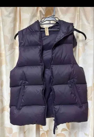 니코앤드 퍼플 후드 부착 다운 베스트