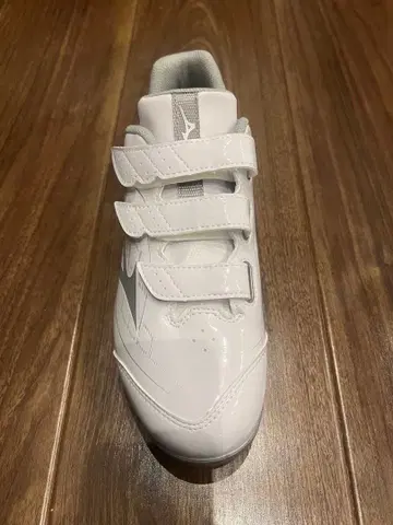 오른발만 Mizuno 화이트 스파이크 벨크로