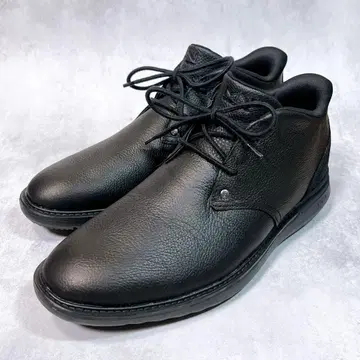 새상품급 [스케쳐스] 슬립인즈 (26.5) 처카 부츠 가죽