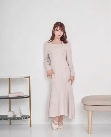 rosemuse 트위드 머메이드 드레스 베이지