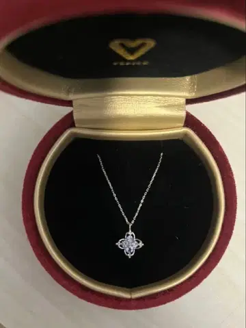 베리테 k10wg 탄자나이트 목걸이