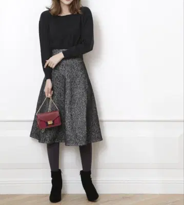 JUSGLITTY 트위드 도킹 니트 원피스 블랙