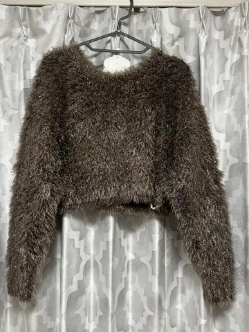 PAGEBOY 라메 샤기 숏 니트