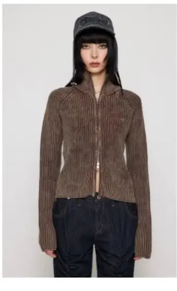 LAGUA GEM 지퍼 니트 브라운