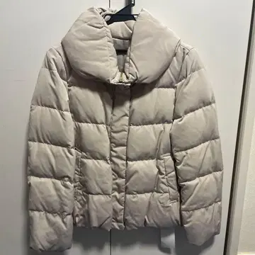 베이지 퀼팅 다운 자켓