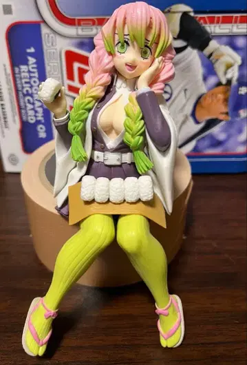 귀멸의 칼날 프리미엄 쵸코노세 피규어 칸로지 미츠리