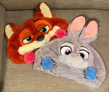 닉 와일드와 주디 홉스의 모자