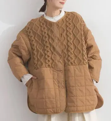 Lupilien 퀼팅 패딩 자켓 케이블 니트 / 카멜