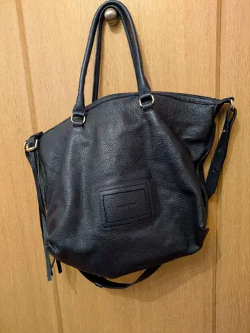 seebycloe 가죽 토트백 내외부 포켓 부착