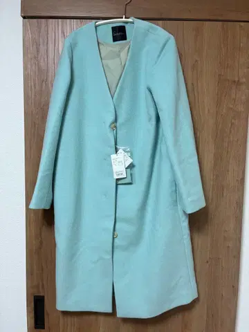 미사용 어반리서치 로쏘 노카라 코트 코트