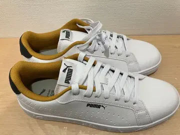[ 미사용 새상품 ] PUMA 푸마 스니커즈 화이트 26cm
