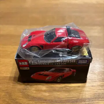 토미카 프리미엄 No.05 람보르기니 이오타 SVR