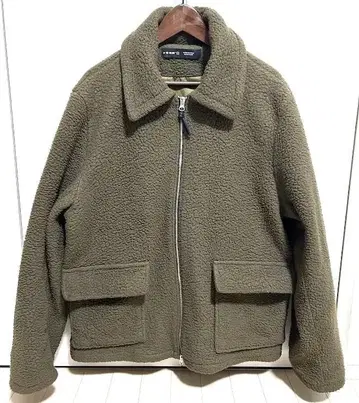 ATTENTIONROW 어텐션 로우 플리스 자켓 올리브