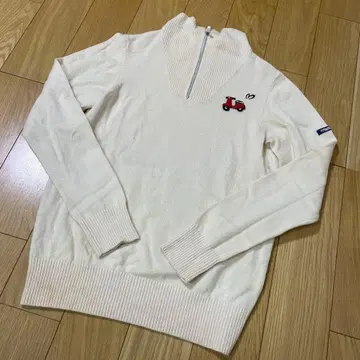 MASTER BUNNY EDITION 하프 지퍼 스웨터