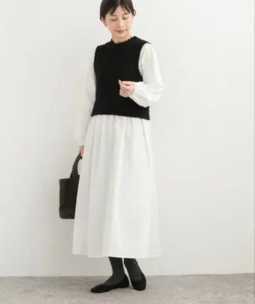 어반 리서치 도어즈 니트 베스트 레이어드 원피스 화이트