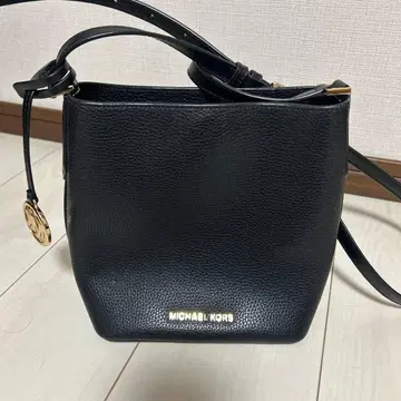 가격 인하했습니다! 즉시 구매 MICHAEL KORS 블랙 숄더백