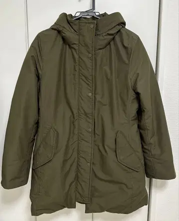 유니클로 논퀼트 다운 숏코트 L 사이즈