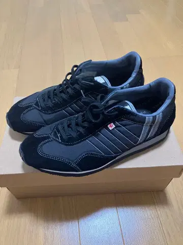 패트릭 스타디움 스니커즈 블랙 24.5cm