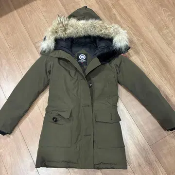 CANADA GOOSE 후드 부착 다운 자켓 S 사이즈 올리브
