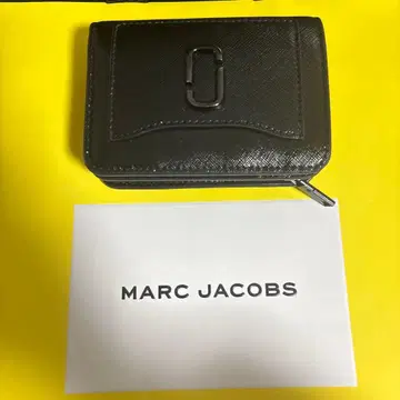 마크 제이콥스 블랙 접이식 지갑