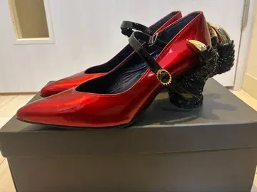 hazama 끌려들어가는 운명의 힐 펌프스 red 24.5 고질라