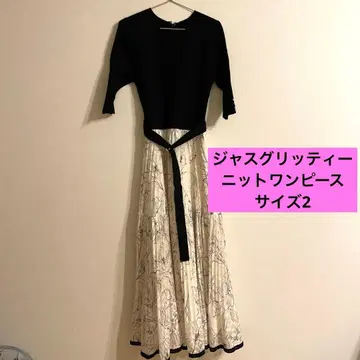 저스길리티 블랙/화이트 7부 소매 니트 원피스 꽃무늬