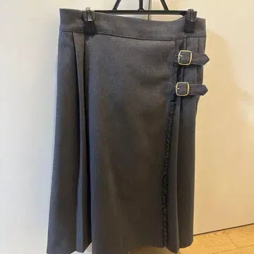 Fi.n.t 퀼트 플리츠 스커트