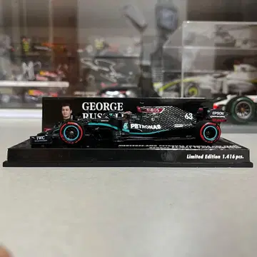 미니 챔피언스 1/43 메르세데스-AMG W11 EQ