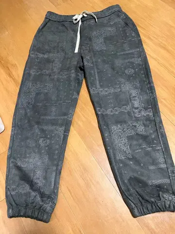 그레이 패턴 이지 팬츠