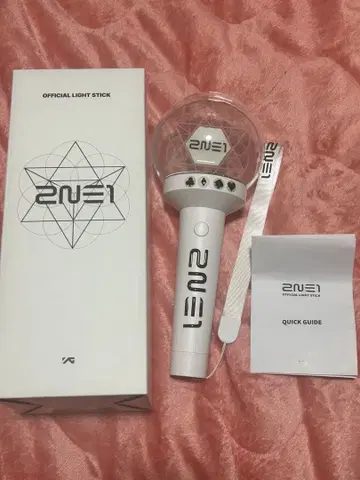 2NE1 응원봉 화이트