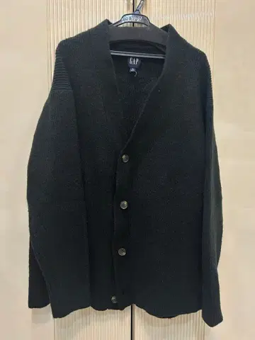 착용 2회 GAP 블랙 가디건