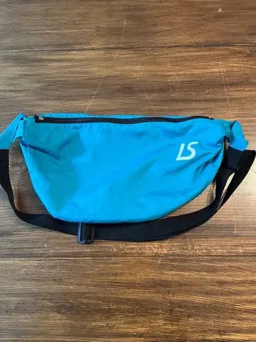 LS 숄더백 파랑