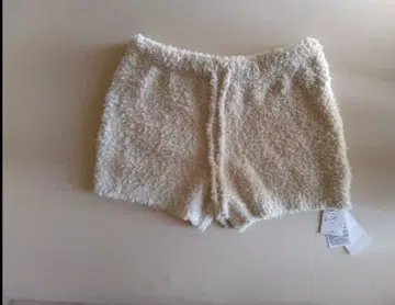 테네리타 숏팬츠