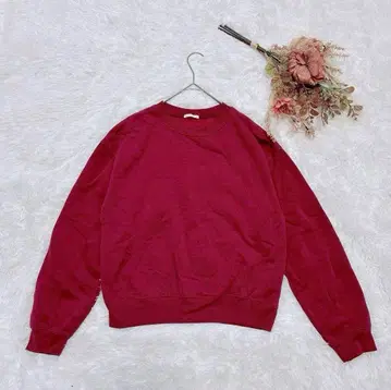 상품 상태 좋음 GU 크루넥 맨투맨