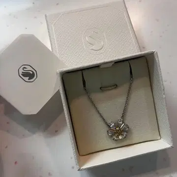 스와로브스키 목걸이